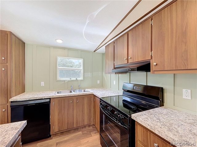 549 W Kahns Lane, Lecanto, FL 34461