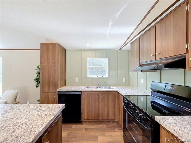 549 W Kahns Lane, Lecanto, FL 34461