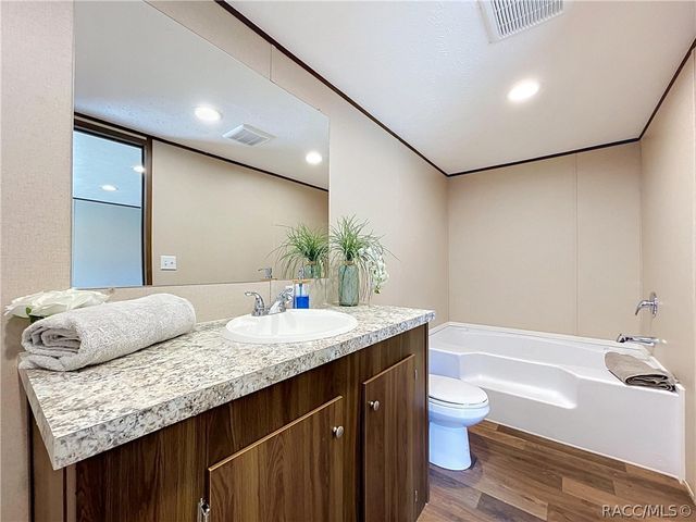 549 W Kahns Lane, Lecanto, FL 34461