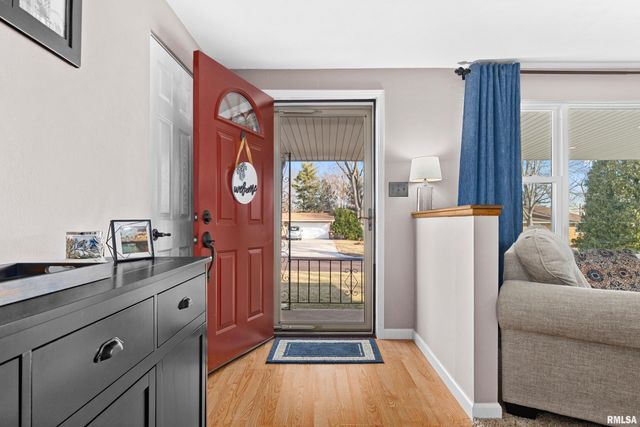 4931 N BEVALON Place, Peoria, IL 61614