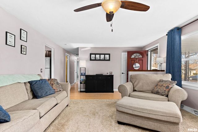 4931 N BEVALON Place, Peoria, IL 61614