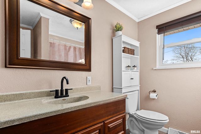 4931 N BEVALON Place, Peoria, IL 61614