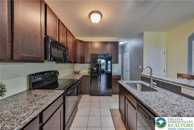 4442 Elmwood Drive, Lower Nazareth Twp, PA 18064