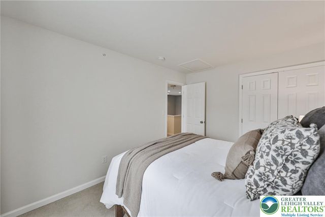4442 Elmwood Drive, Lower Nazareth Twp, PA 18064