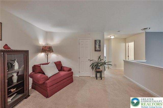 4442 Elmwood Drive, Lower Nazareth Twp, PA 18064