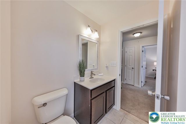 4442 Elmwood Drive, Lower Nazareth Twp, PA 18064