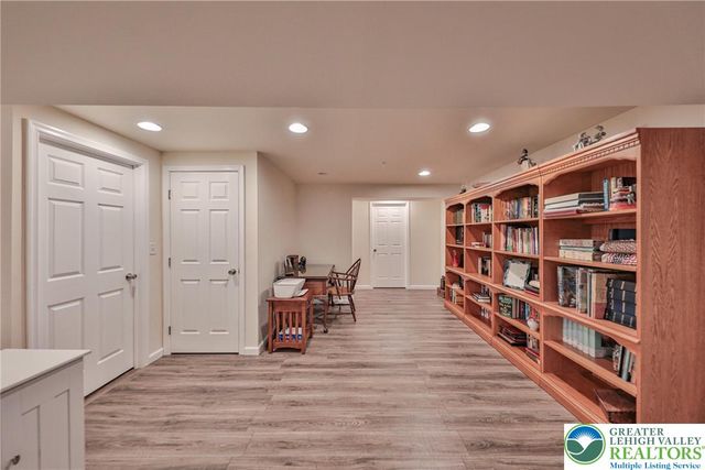 4442 Elmwood Drive, Lower Nazareth Twp, PA 18064