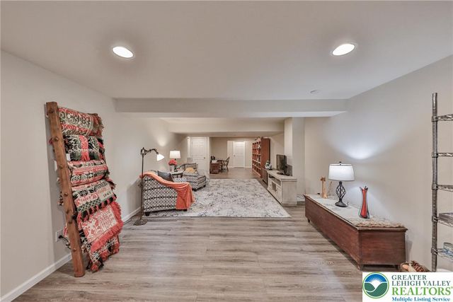 4442 Elmwood Drive, Lower Nazareth Twp, PA 18064