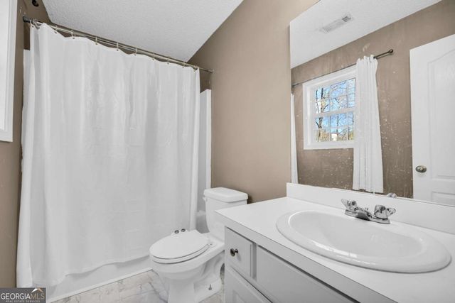 910 Ivy Hills Circle, Mount Airy, GA 30563