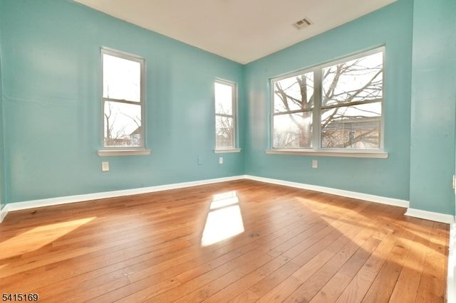 544 S 11Th St, Newark City, NJ 07103