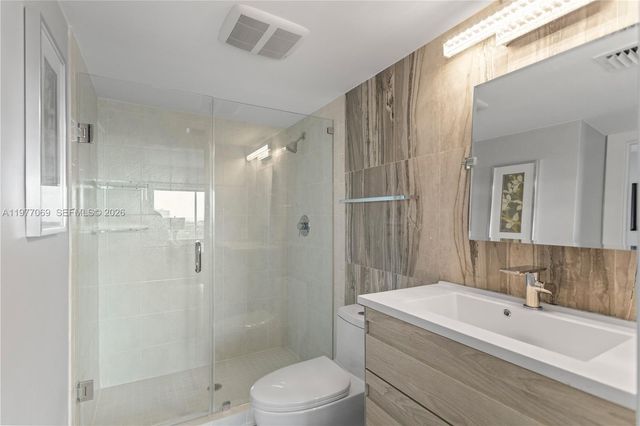 2611 N Riverside Drive 901, Pompano Beach, FL 33062