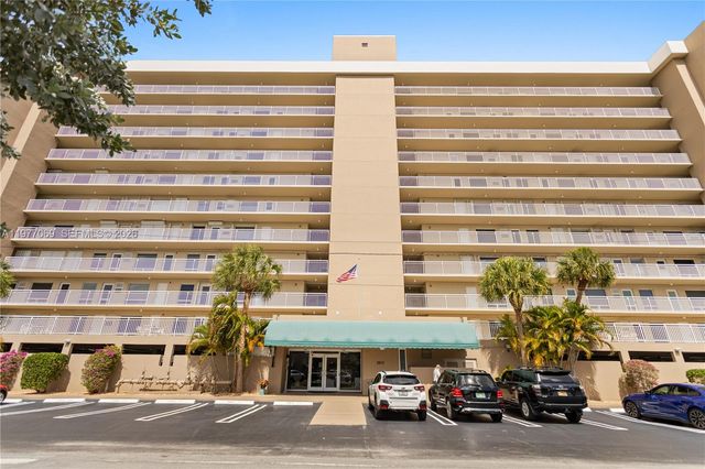 2611 N Riverside Drive 901, Pompano Beach, FL 33062