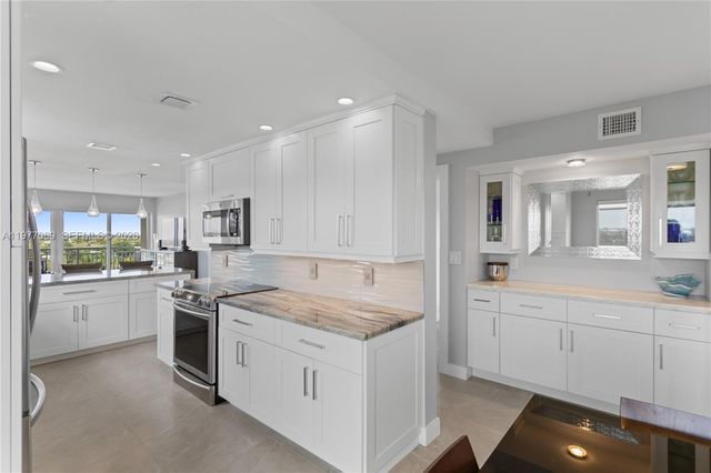 2611 N Riverside Drive 901, Pompano Beach, FL 33062