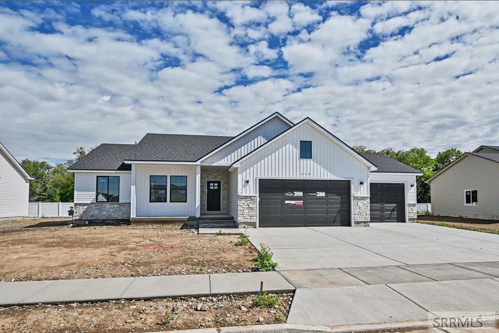 448 Willow Bend Avenue, Rigby, ID 83442