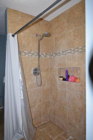 1000 3rd St. N.W., Independence, IA 50644