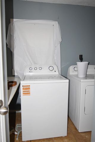 1000 3rd St. N.W., Independence, IA 50644