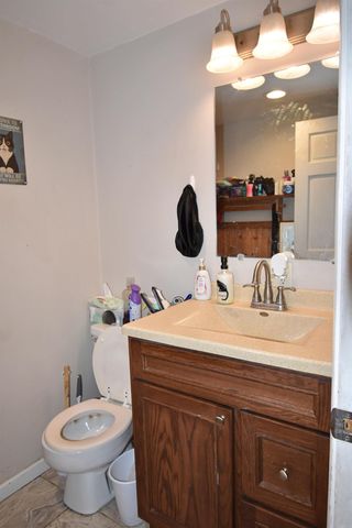 1000 3rd St. N.W., Independence, IA 50644