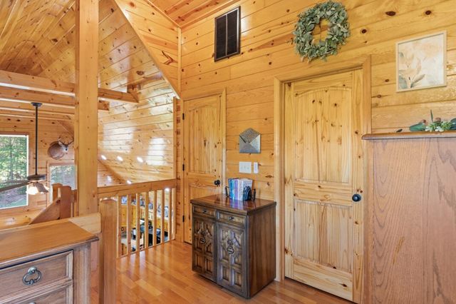 1055 Carolina Fox Circle, Murphy, NC 28906