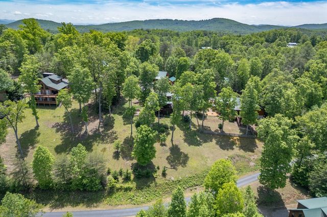 1055 Carolina Fox Circle, Murphy, NC 28906