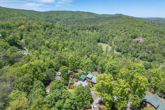 1055 Carolina Fox Circle, Murphy, NC 28906