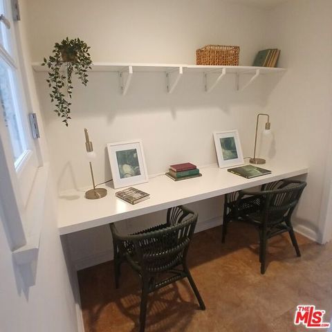 2640 N Commonwealth Avenue, Los Angeles, CA 90027