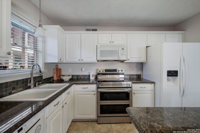 11303 Vance Jackson Rd Apt K1, San Antonio, TX 78230