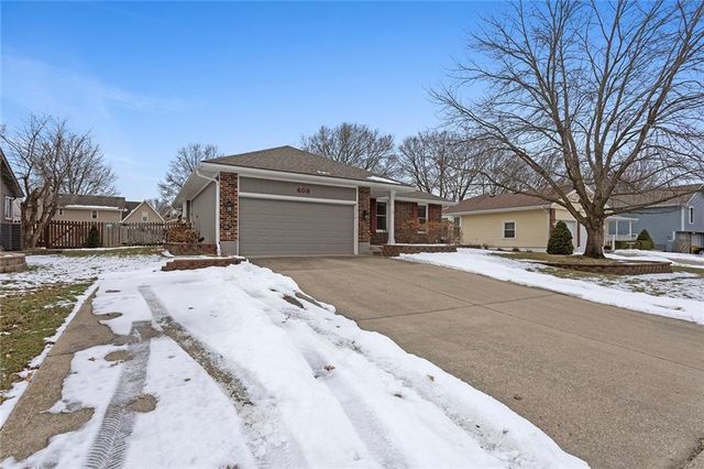 408 NW Leann Drive, Blue Springs, MO 64014