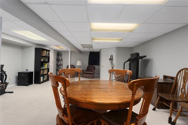 408 NW Leann Drive, Blue Springs, MO 64014