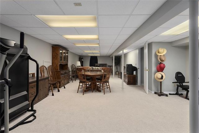 408 NW Leann Drive, Blue Springs, MO 64014