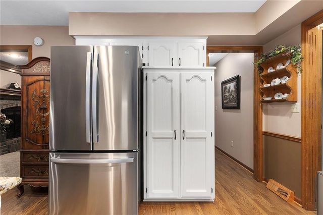 408 NW Leann Drive, Blue Springs, MO 64014