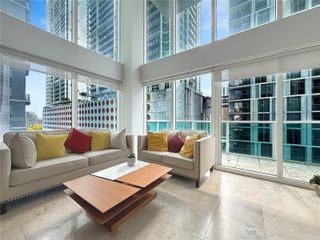 41 SE 5th St 602, Miami, FL 33131