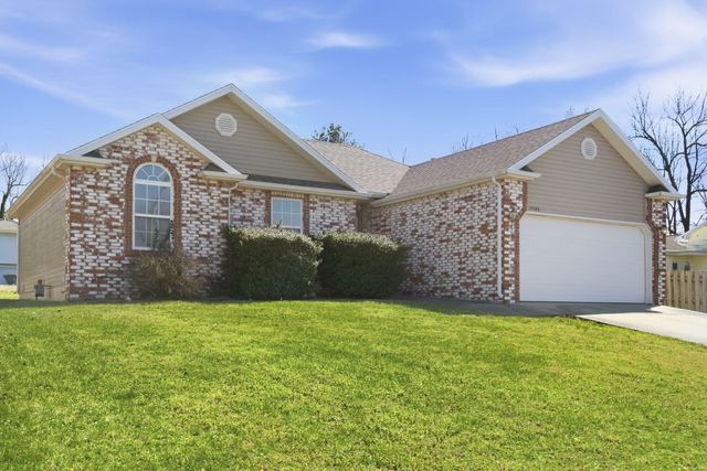 3544 S Brunswick Avenue, Springfield, MO 65809