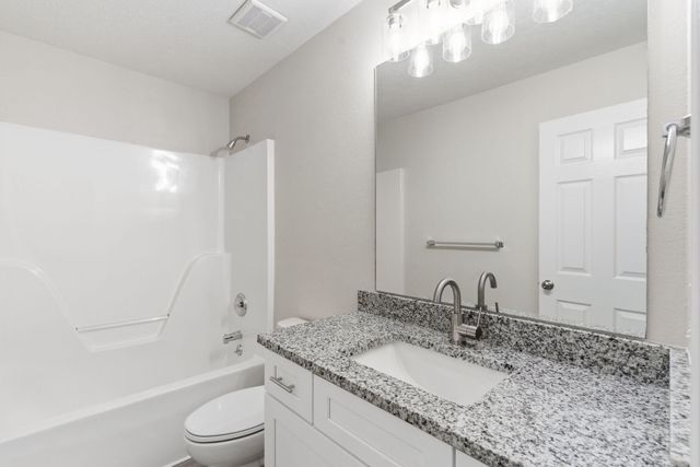 3544 S Brunswick Avenue, Springfield, MO 65809