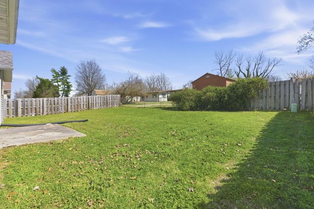 3544 S Brunswick Avenue, Springfield, MO 65809