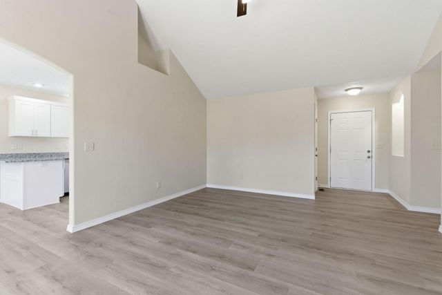 3544 S Brunswick Avenue, Springfield, MO 65809