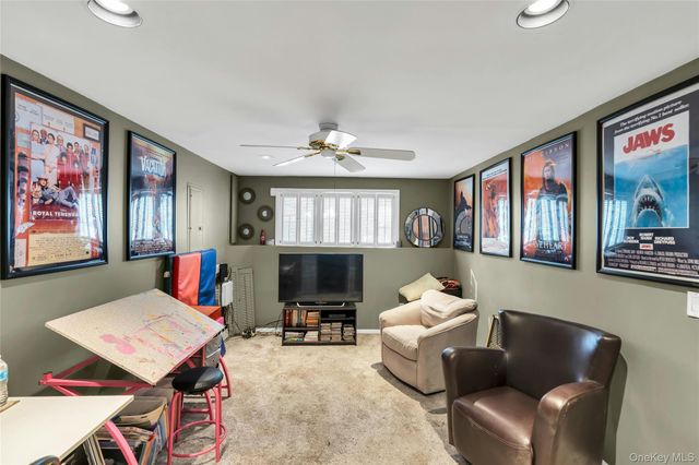 54 Valleywood Road, Commack, NY 11725