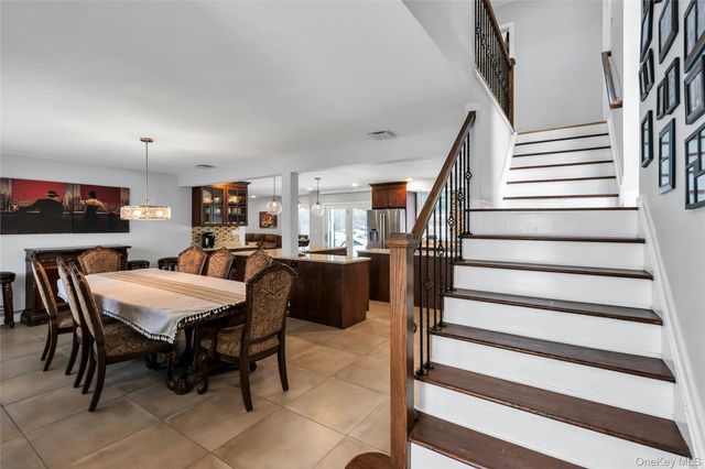 54 Valleywood Road, Commack, NY 11725