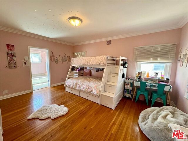 213 EL CAMINO Drive, Beverly Hills, CA 90212