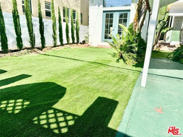 213 EL CAMINO Drive, Beverly Hills, CA 90212
