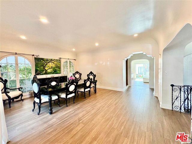 213 EL CAMINO Drive, Beverly Hills, CA 90212