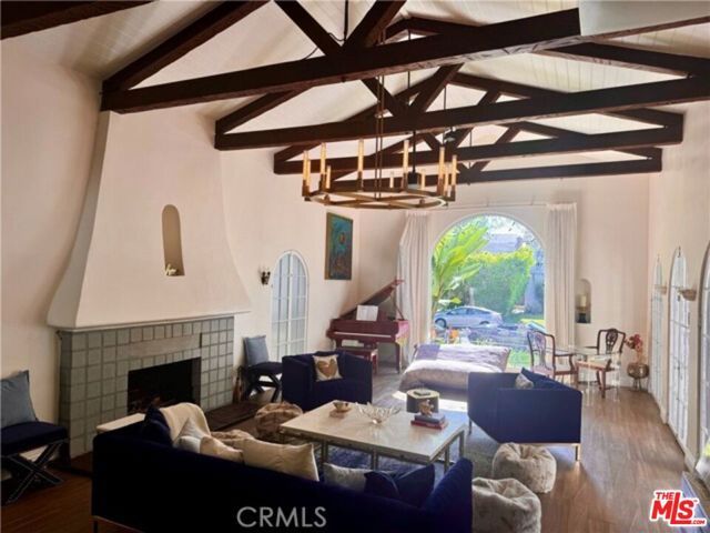213 EL CAMINO Drive, Beverly Hills, CA 90212