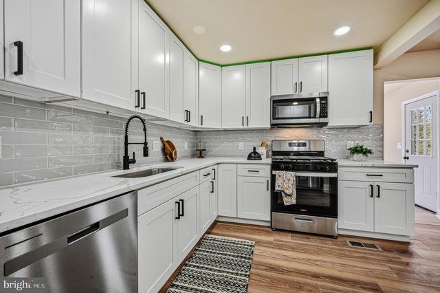 5 HILLCREST AVE, Wilmington, DE 19809