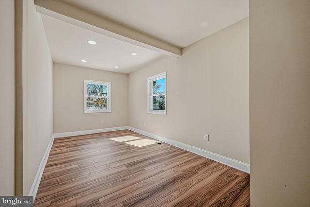 5 HILLCREST AVE, Wilmington, DE 19809