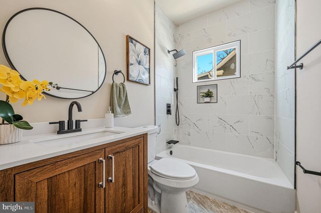 5 HILLCREST AVE, Wilmington, DE 19809