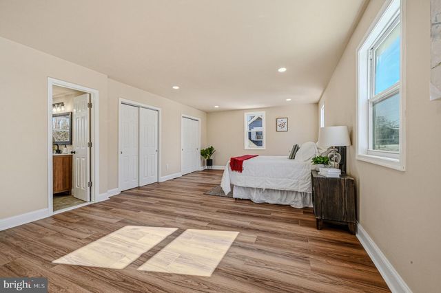 5 HILLCREST AVE, Wilmington, DE 19809