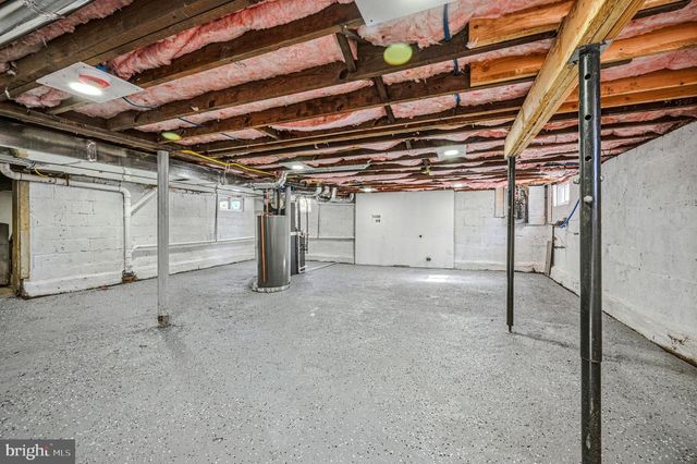 5 HILLCREST AVE, Wilmington, DE 19809