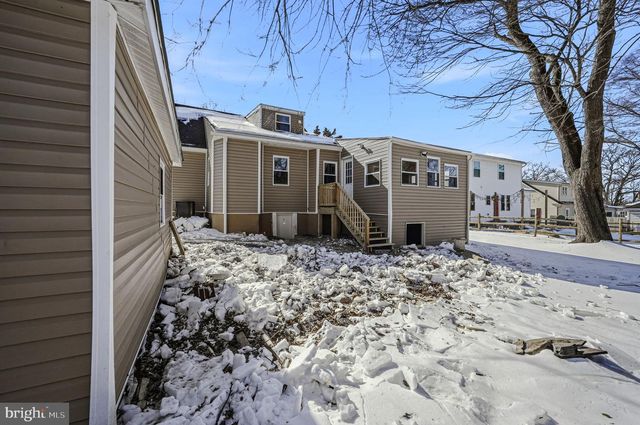 5 HILLCREST AVE, Wilmington, DE 19809