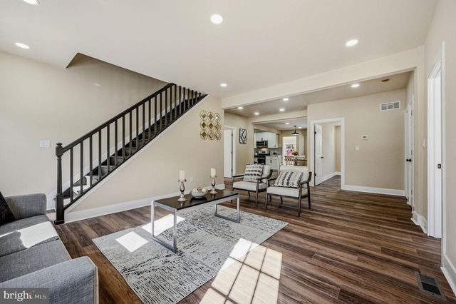 5 HILLCREST AVE, Wilmington, DE 19809