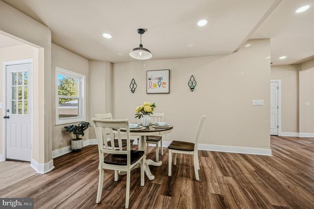 5 HILLCREST AVE, Wilmington, DE 19809