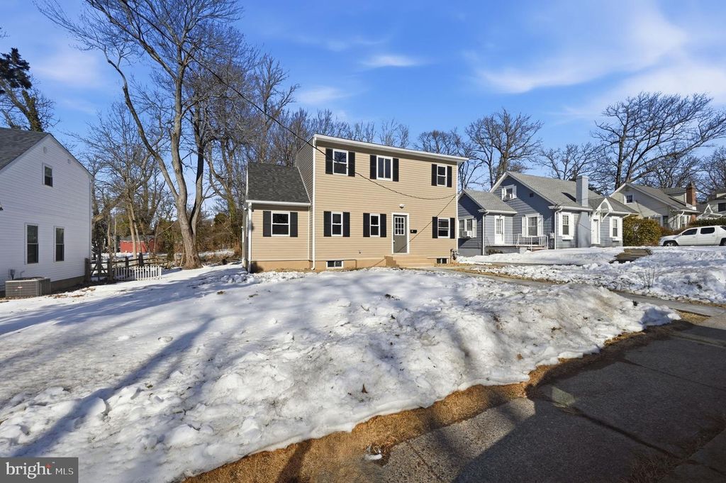 5 HILLCREST AVE, Wilmington, DE 19809